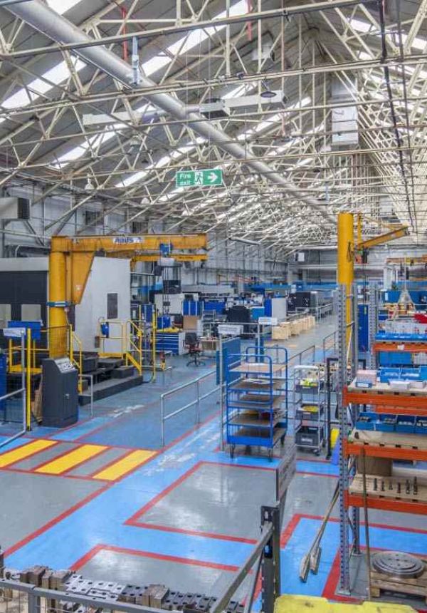 Building 74 Industrial let